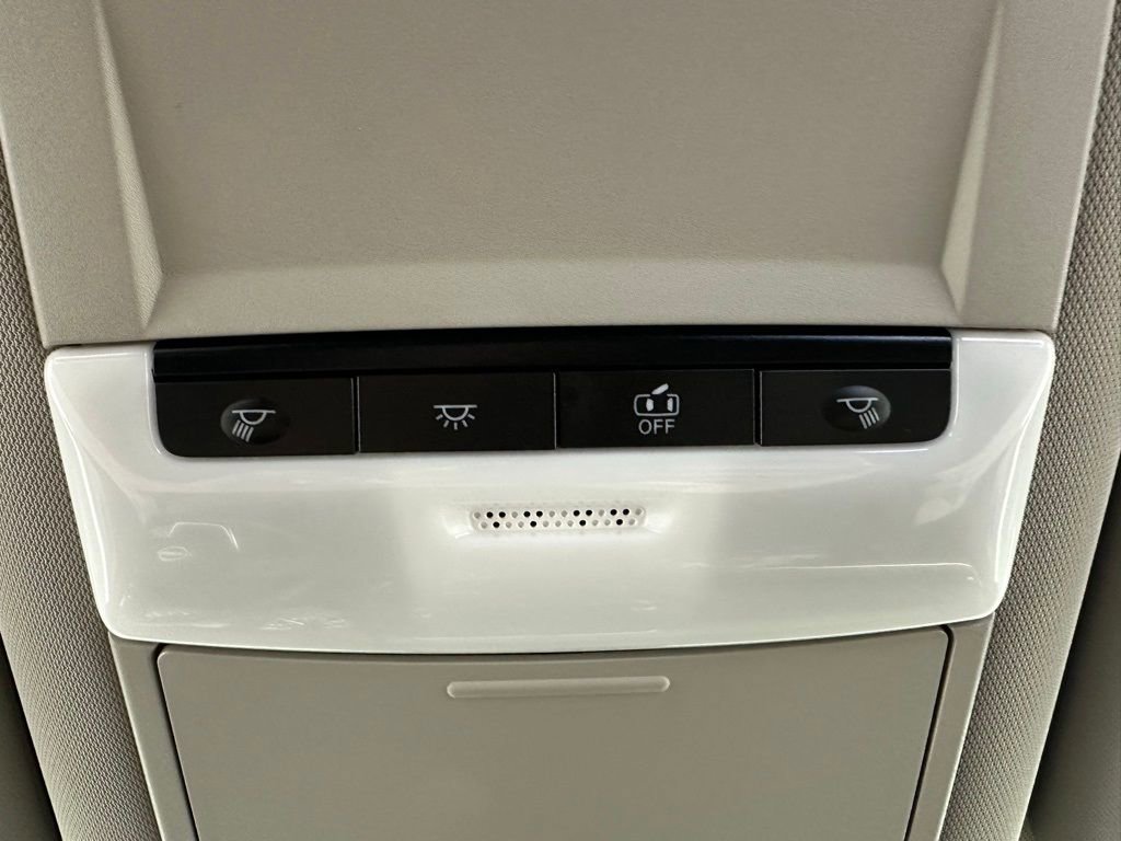 Used 2023 Nissan Rogue S image 22