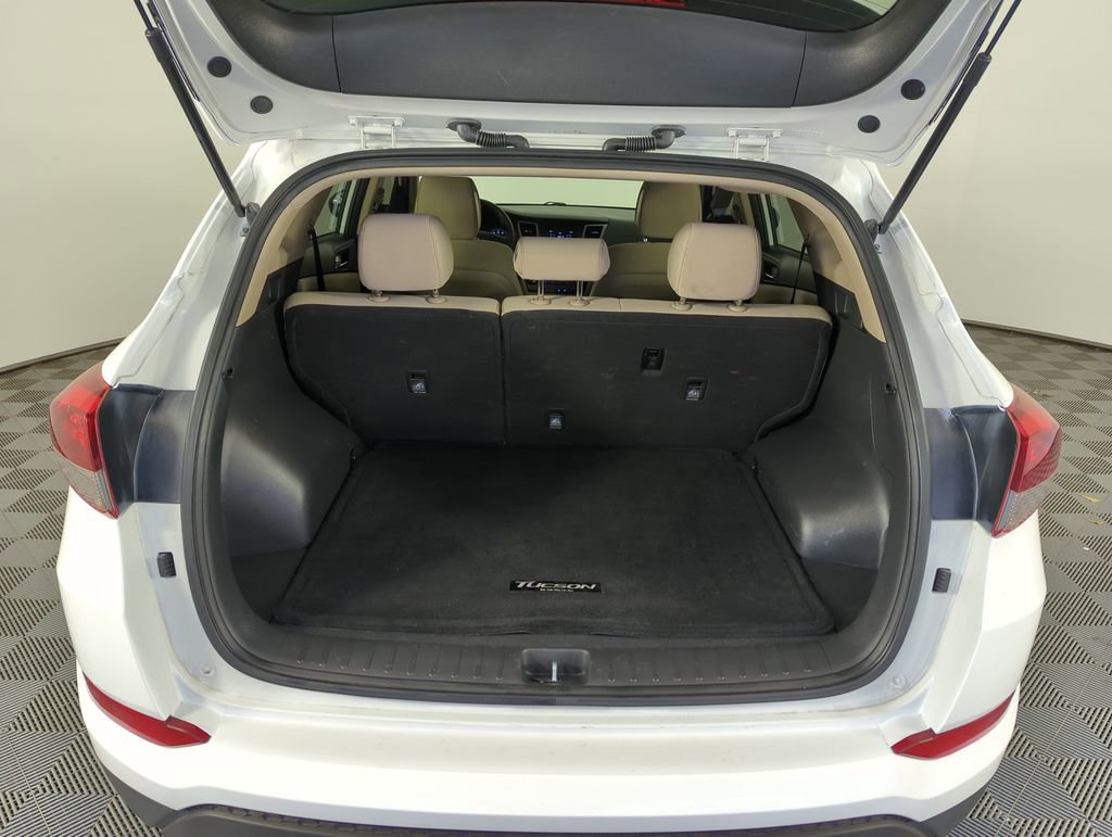 Used 2017 Hyundai Tucson SE image 29
