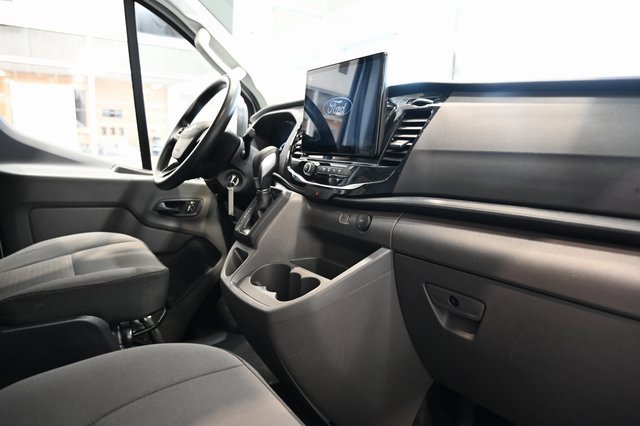 Used 2023 Ford Transit 350 XLT image 19