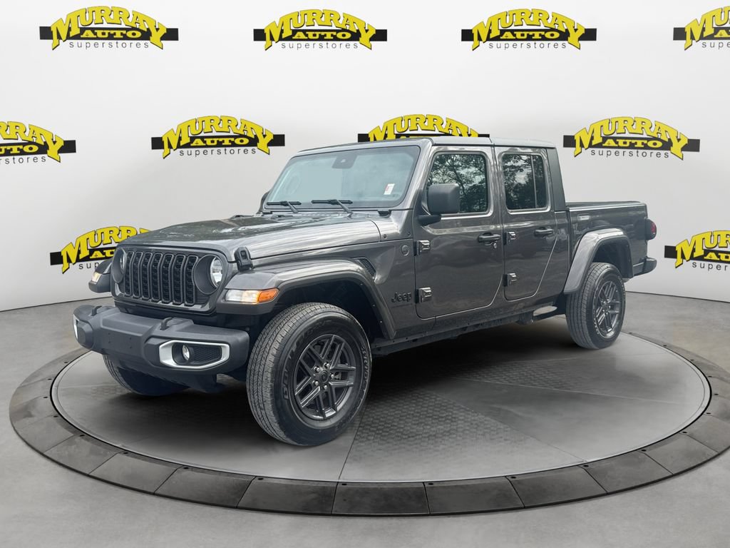 Used 2024 Jeep Gladiator Sport AWD/4WD image 1