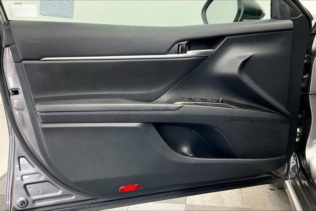 Used 2024 Toyota Camry SE image 26