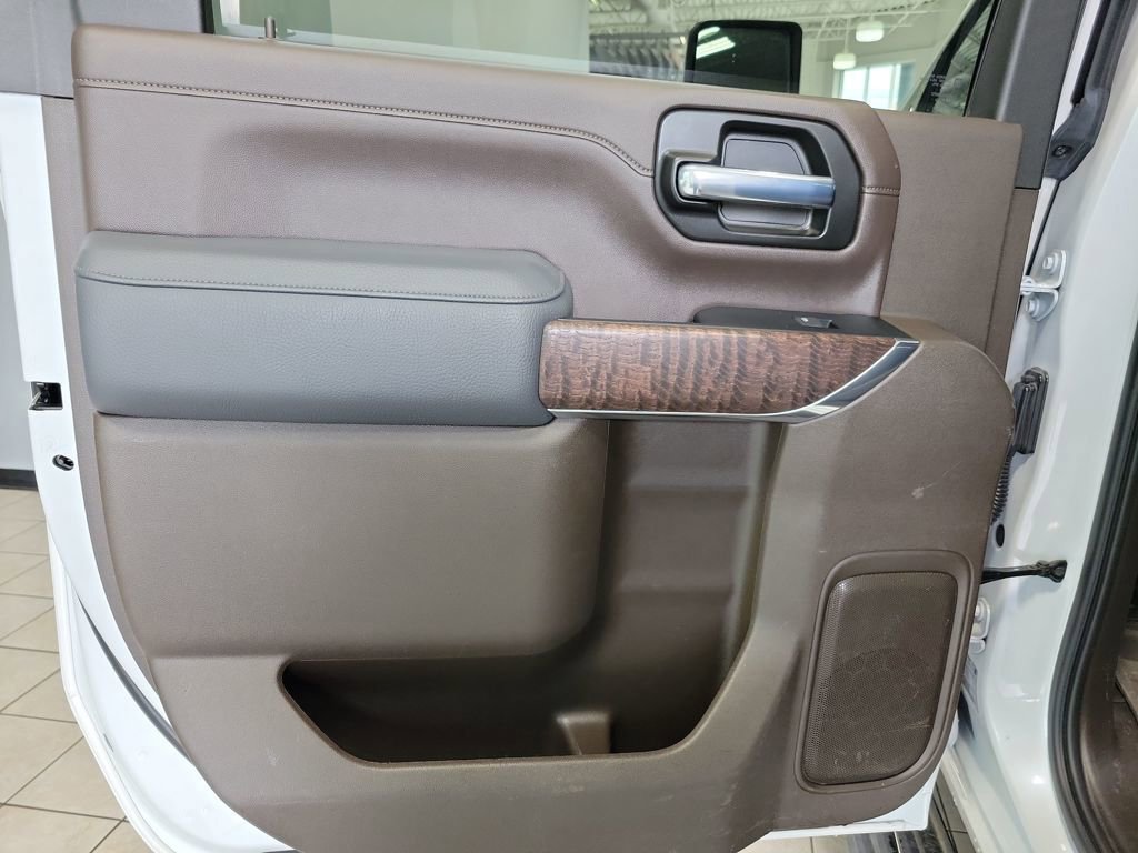 Used 2023 GMC Sierra 2500 Denali w/ Denali Ultimate Package image 33