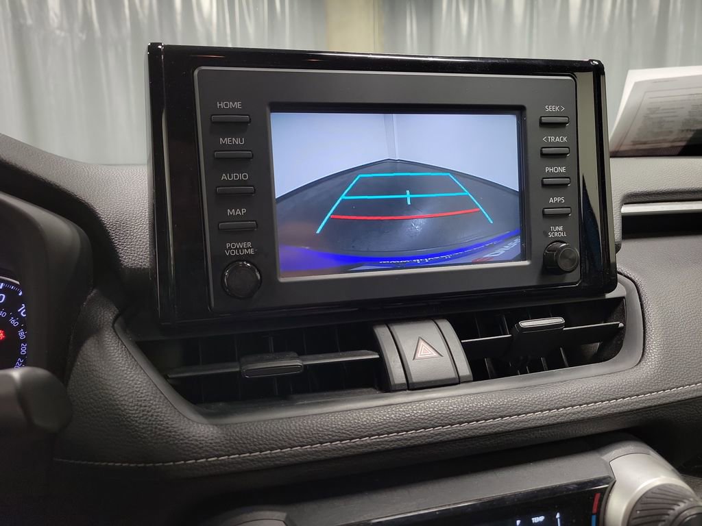 Used 2019 Toyota RAV4 LE w/ Carpet Mat Package image 17