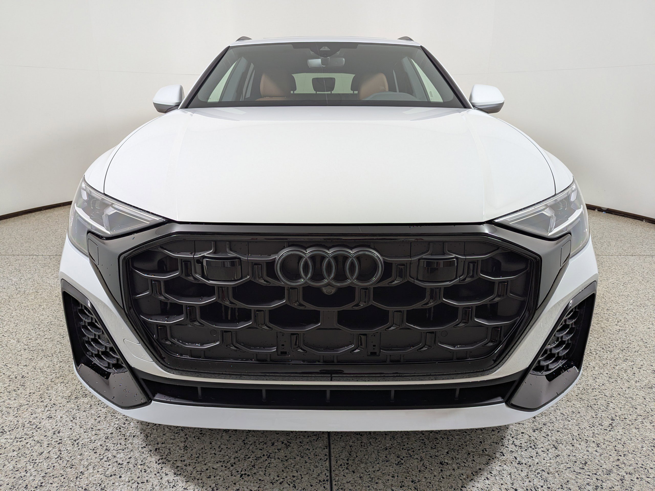 New 2026 Audi Q8 Premium Plus image 2