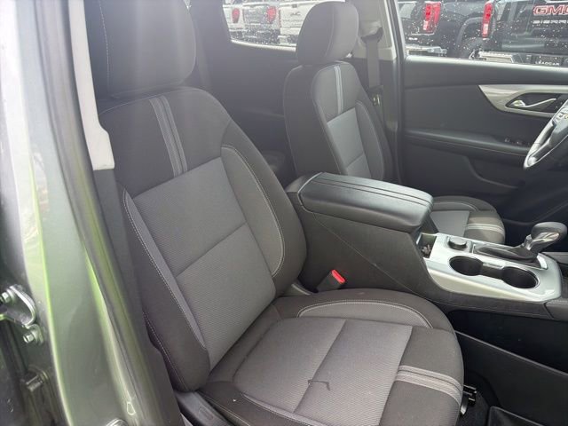 Used 2025 Chevrolet Blazer LT w/ Midnight/Sport Edition image 11