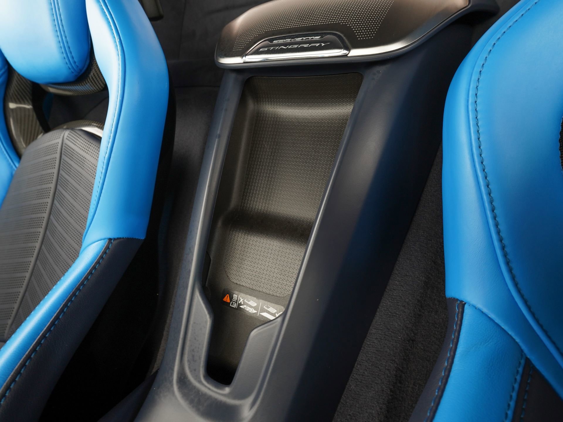 Used 2022 Chevrolet Corvette Stingray Premium Conv w/ Z51 Performance Package RWD image 28