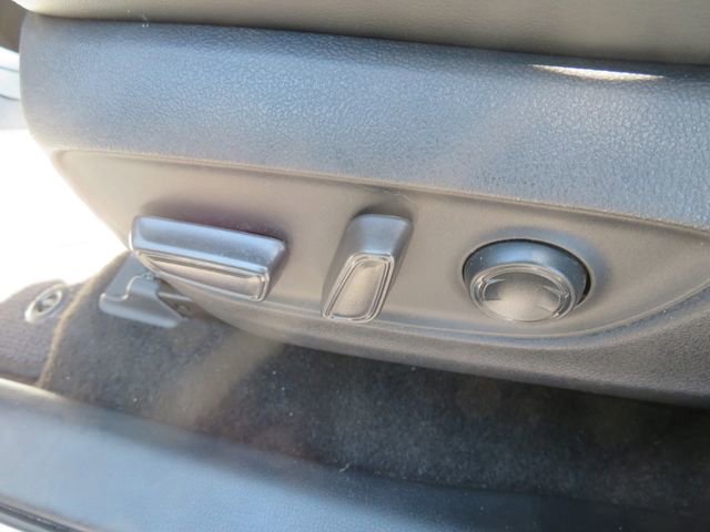 Used 2021 Toyota RAV4 XLE Premium image 23