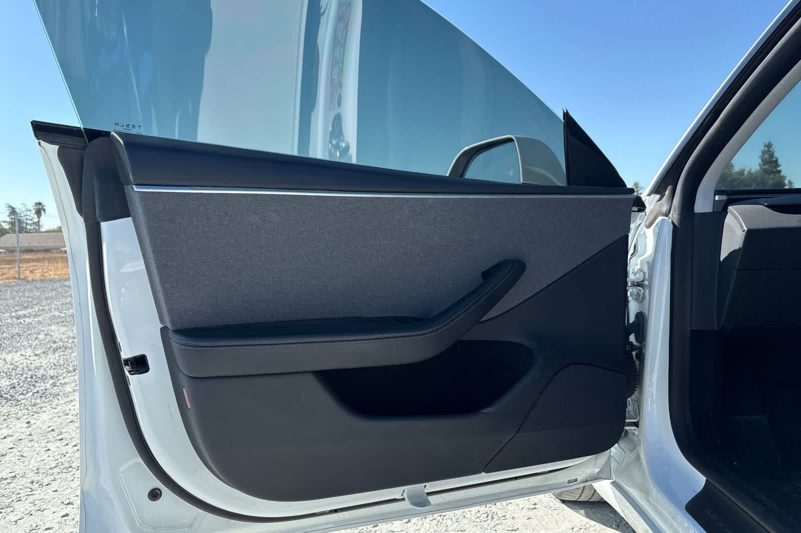 Used 2024 Tesla Model 3 Standard Range RWD image 15