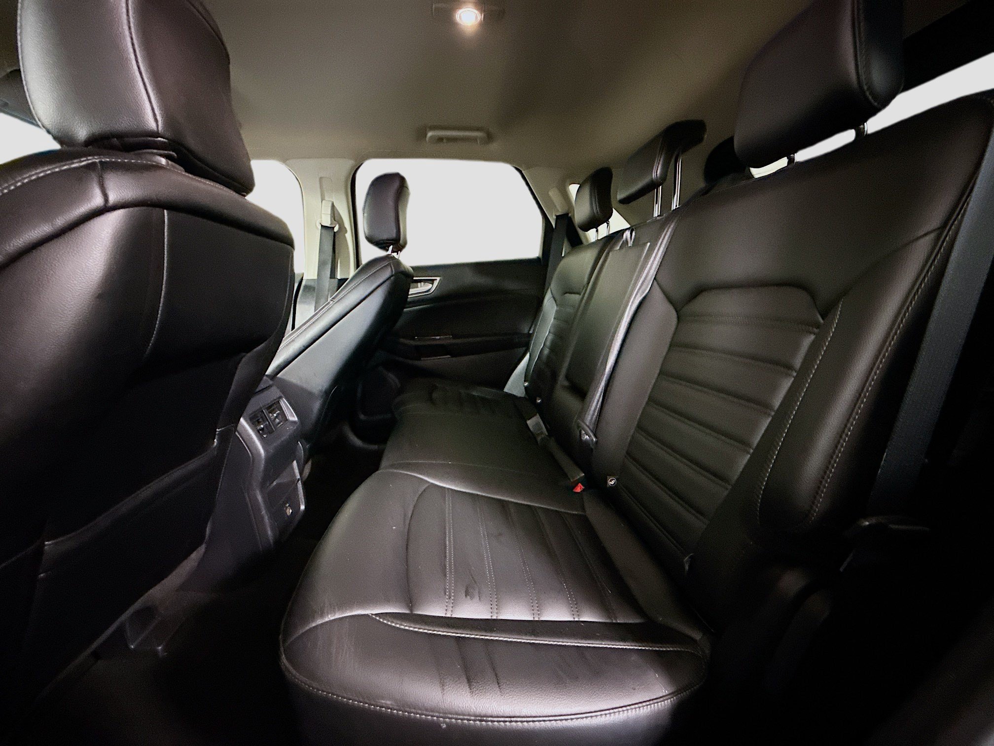 Used 2020 Ford Edge SEL FWD image 25