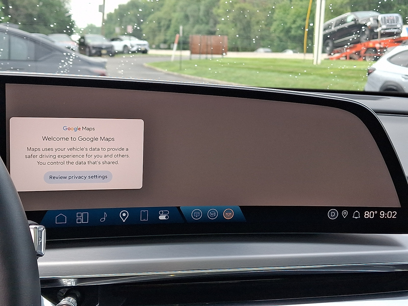 Certified 2024 Cadillac Lyriq Luxury AWD/4WD image 30