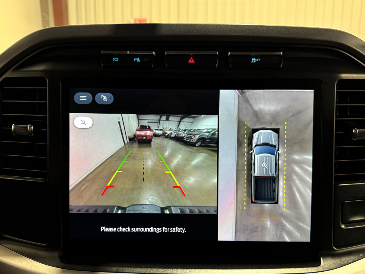 Used 2023 Ford F150 Lightning XLT image 36