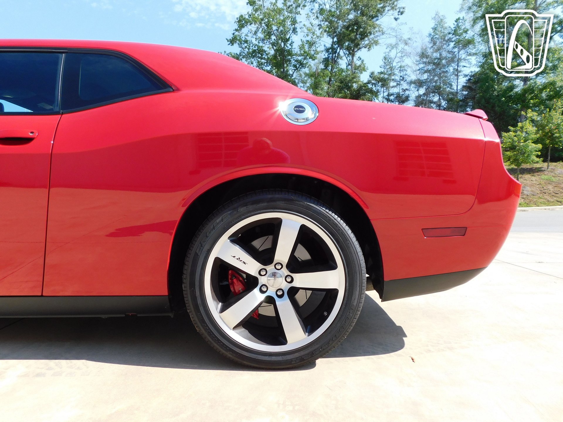 Used 2011 Dodge Challenger SRT8 RWD image 15