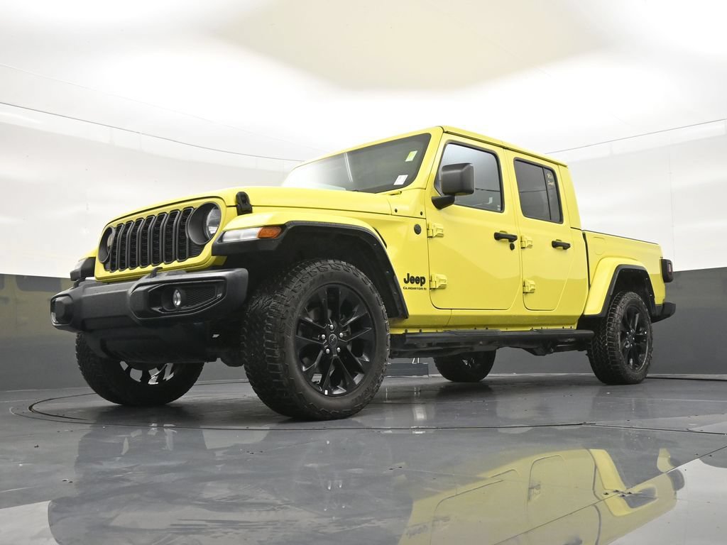 Used 2024 Jeep Gladiator Sport AWD/4WD image 23