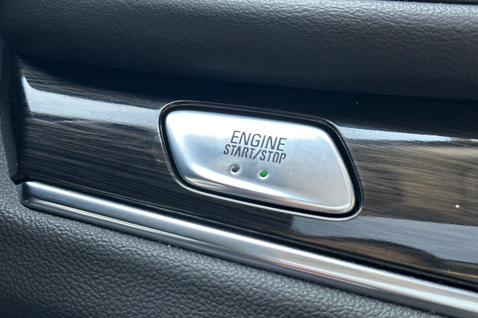 Certified 2023 Buick Enclave Essence w/ Experience Buick Package FWD image 30
