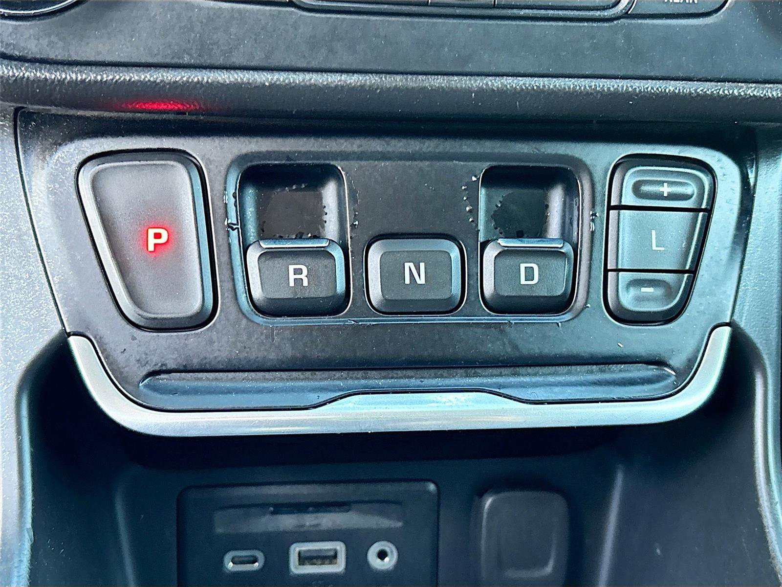 Used 2018 GMC Terrain SLT FWD image 16