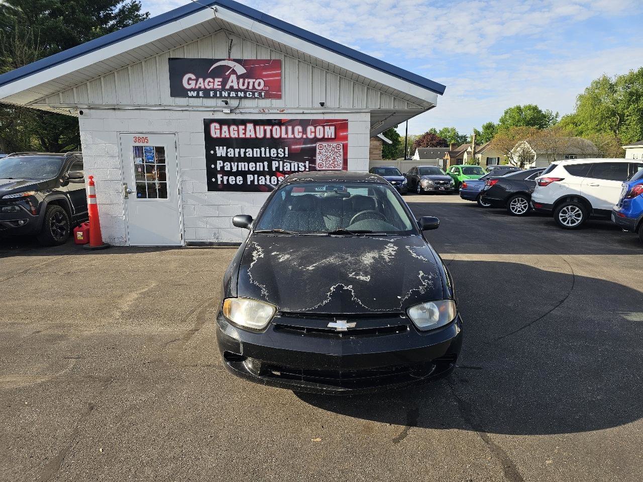 Used 2004 Chevrolet Cavalier Sedan w/ Preferred Equipment Group FWD image 2