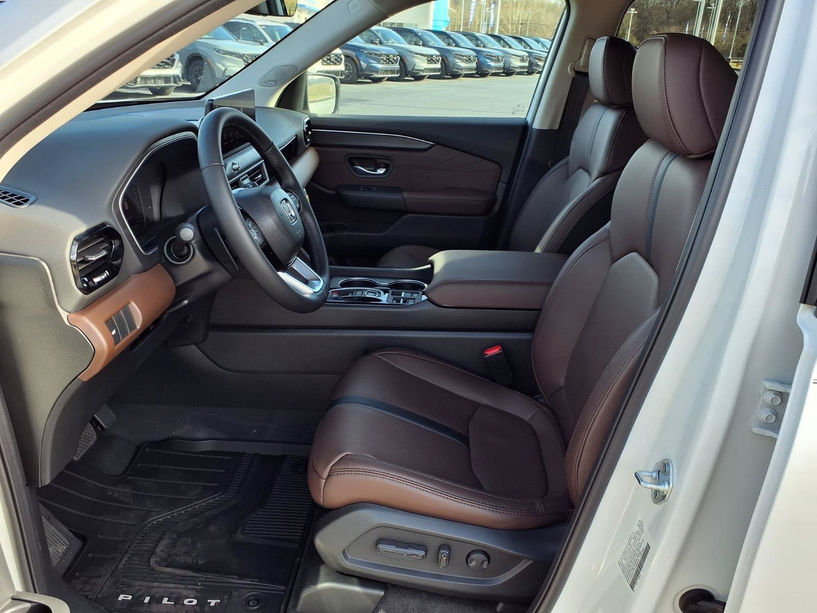 New 2026 Honda Pilot Touring image 13