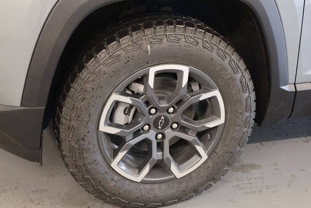 New 2026 Chevrolet Equinox ACTIV w/ Safety and Technology Package image 7