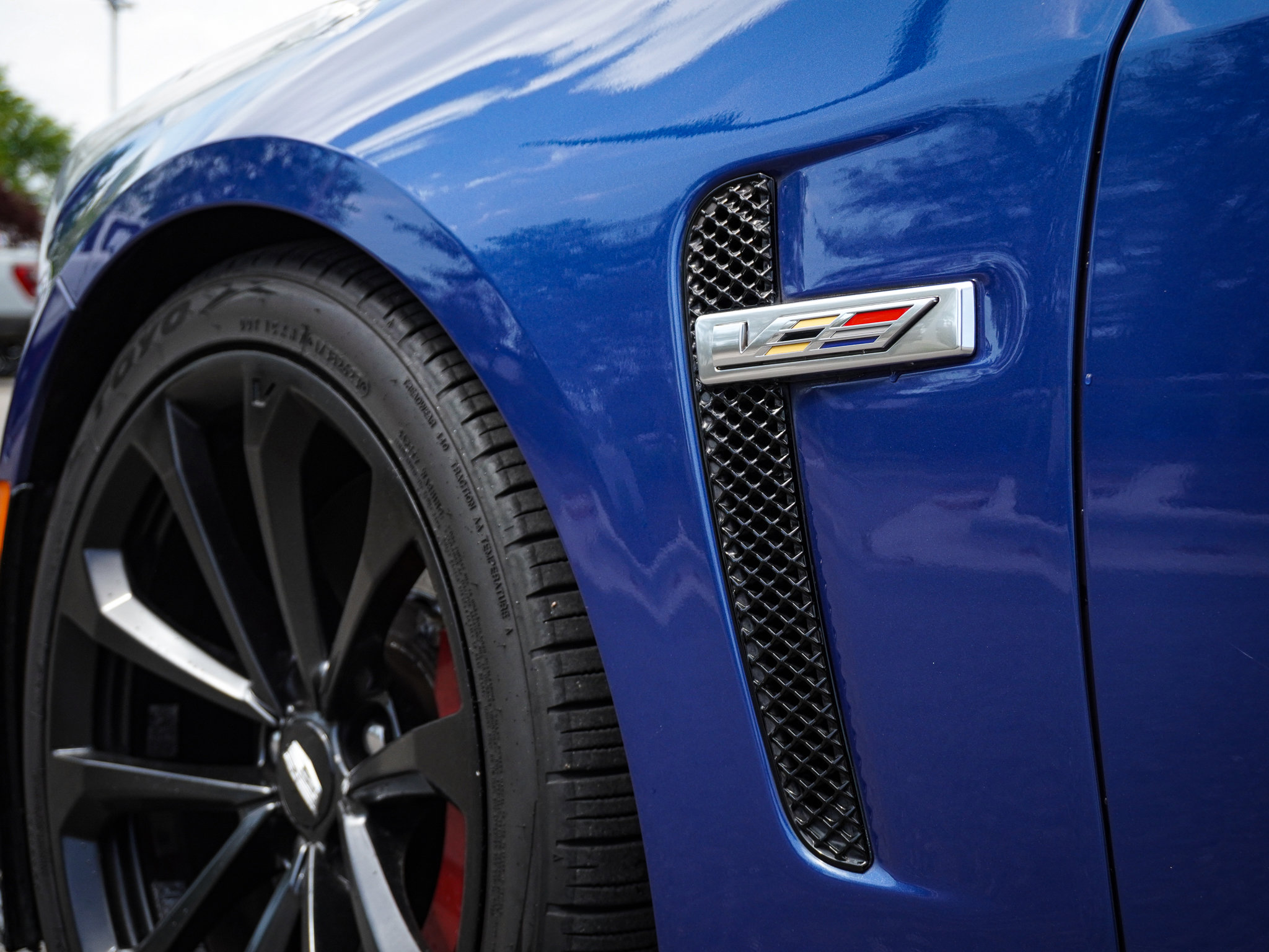 Used 2019 Cadillac CTS V w/ Carbon Fiber Package image 9