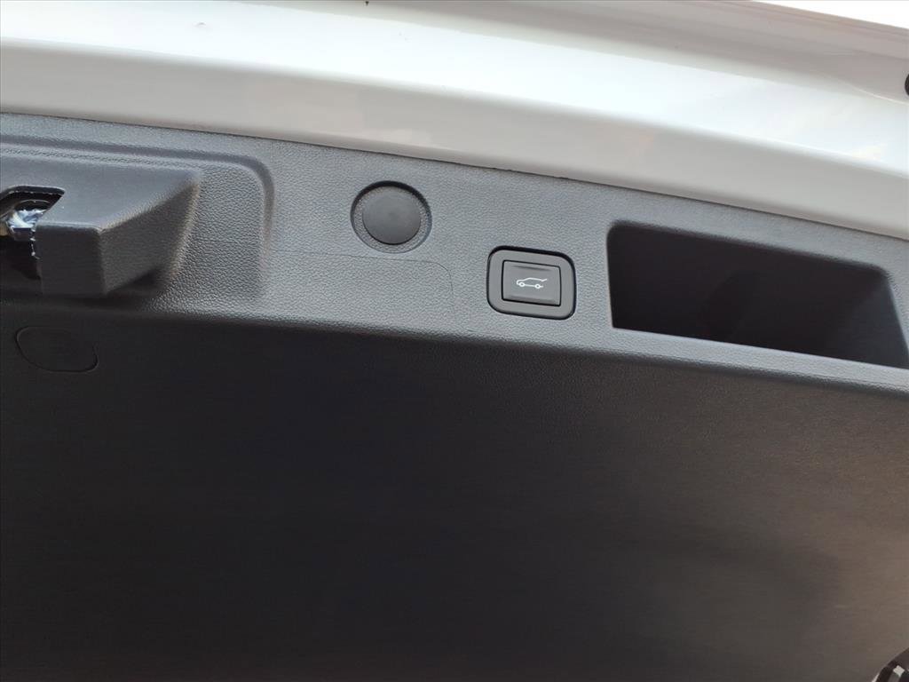 New 2026 GMC Terrain AT4 w/ Convenience Package III image 8