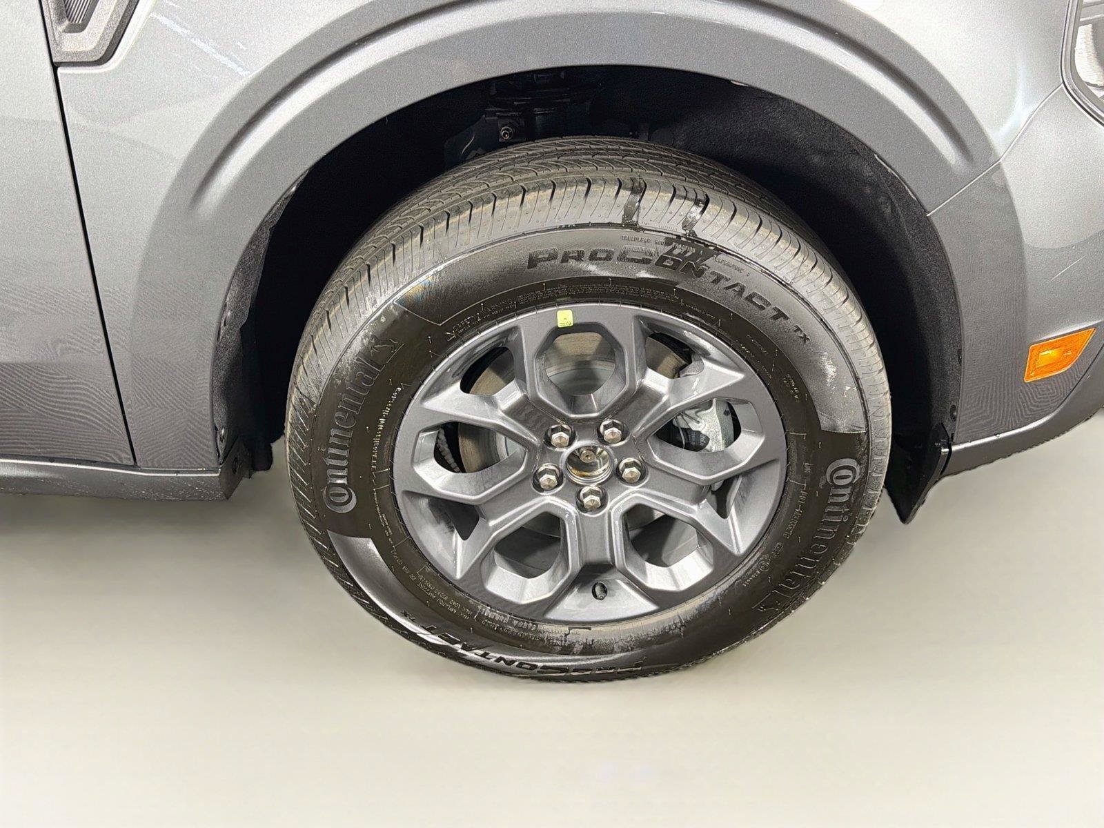 New 2026 Ford Maverick XLT w/ XLT Luxury Package FWD image 36