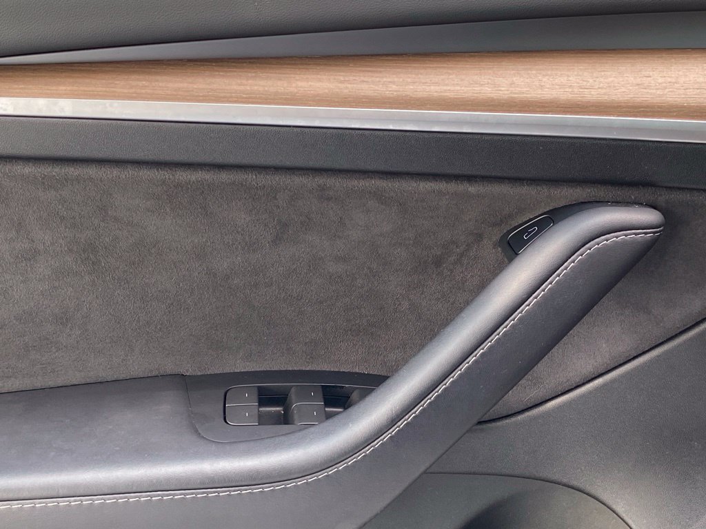 Used 2023 Tesla Model 3 Standard Range RWD image 14