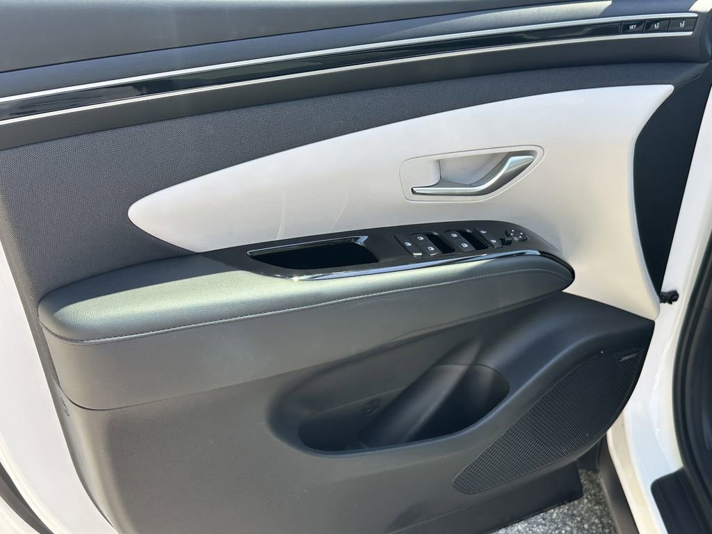 Used 2024 Hyundai Tucson Limited image 11