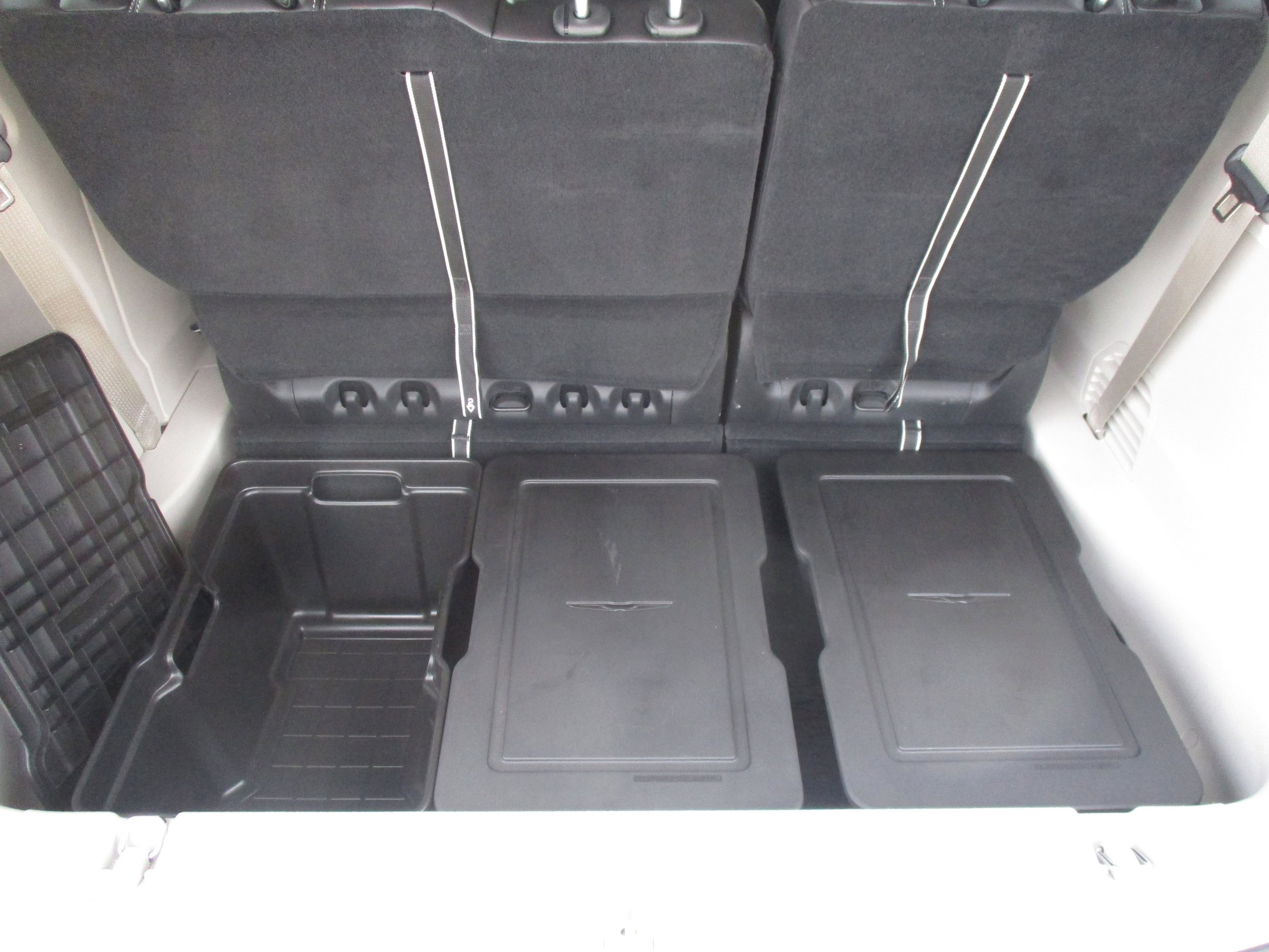 Used 2024 Chrysler Pacifica Touring-L w/ Road Tripper Package FWD image 43