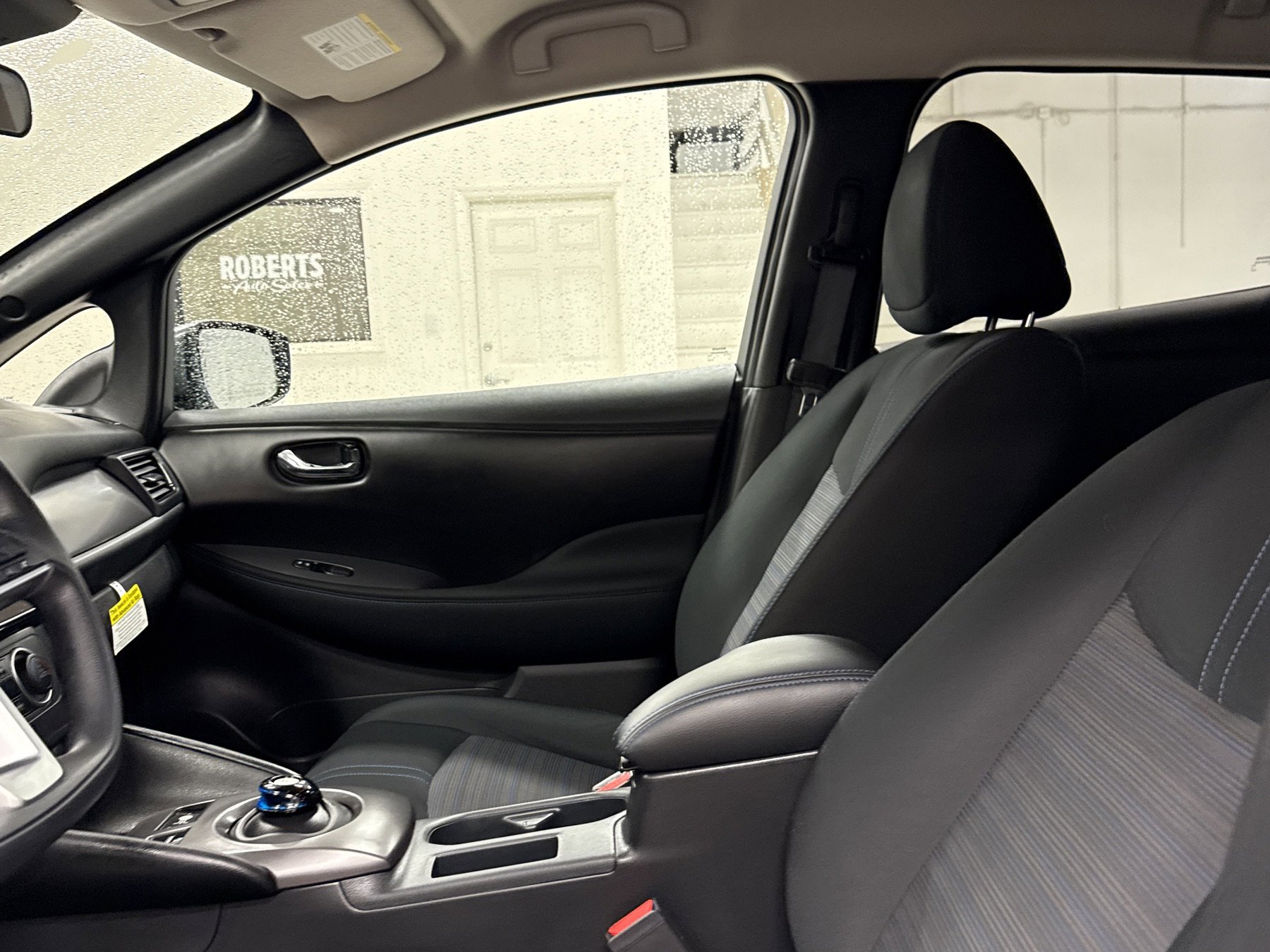 Used 2024 Nissan Leaf S image 4