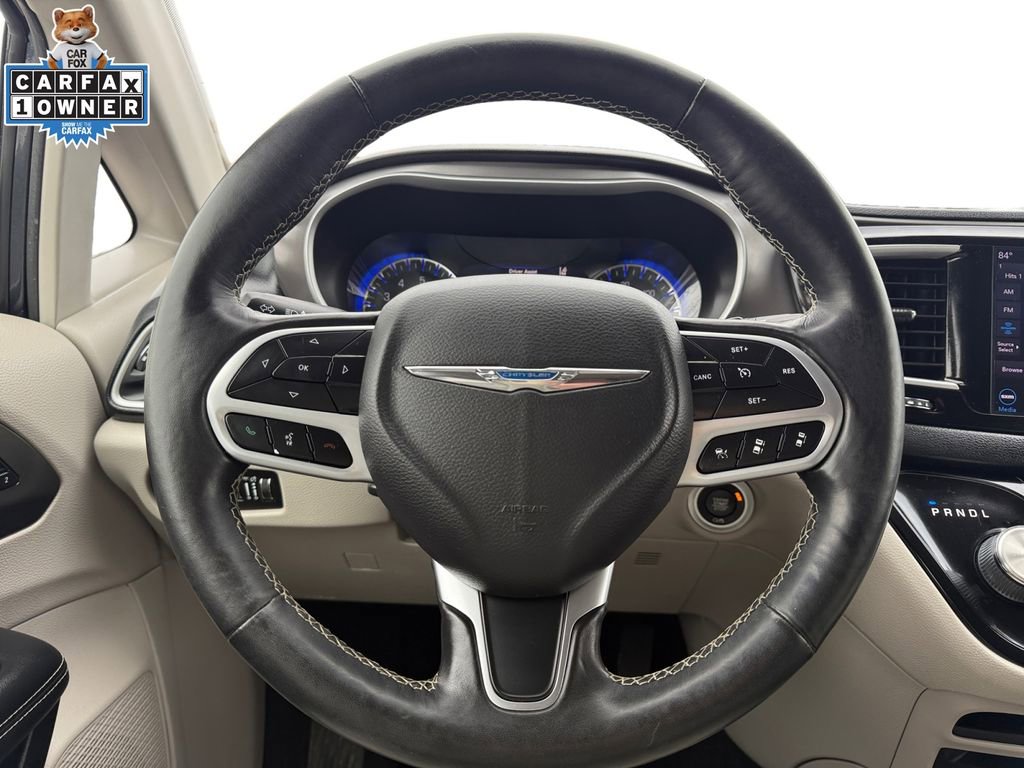 Used 2020 Chrysler Pacifica Touring-L Plus w/ Tire & Wheel Group image 12