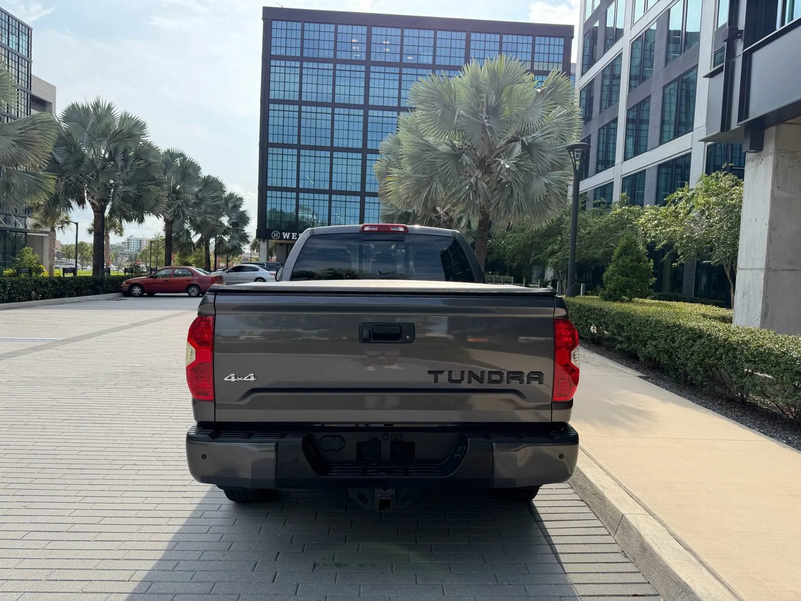 Used 2019 Toyota Tundra SR5 w/ Convenience Package AWD/4WD image 6