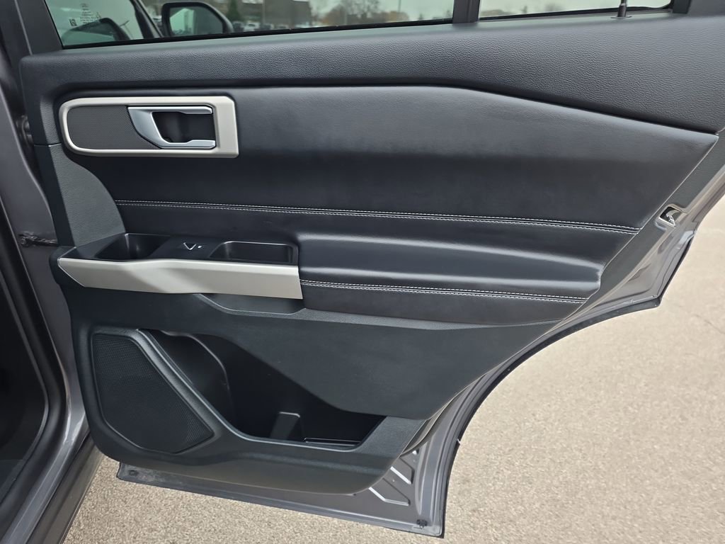 Used 2023 Ford Explorer XLT w/ Equipment Group 202A image 32