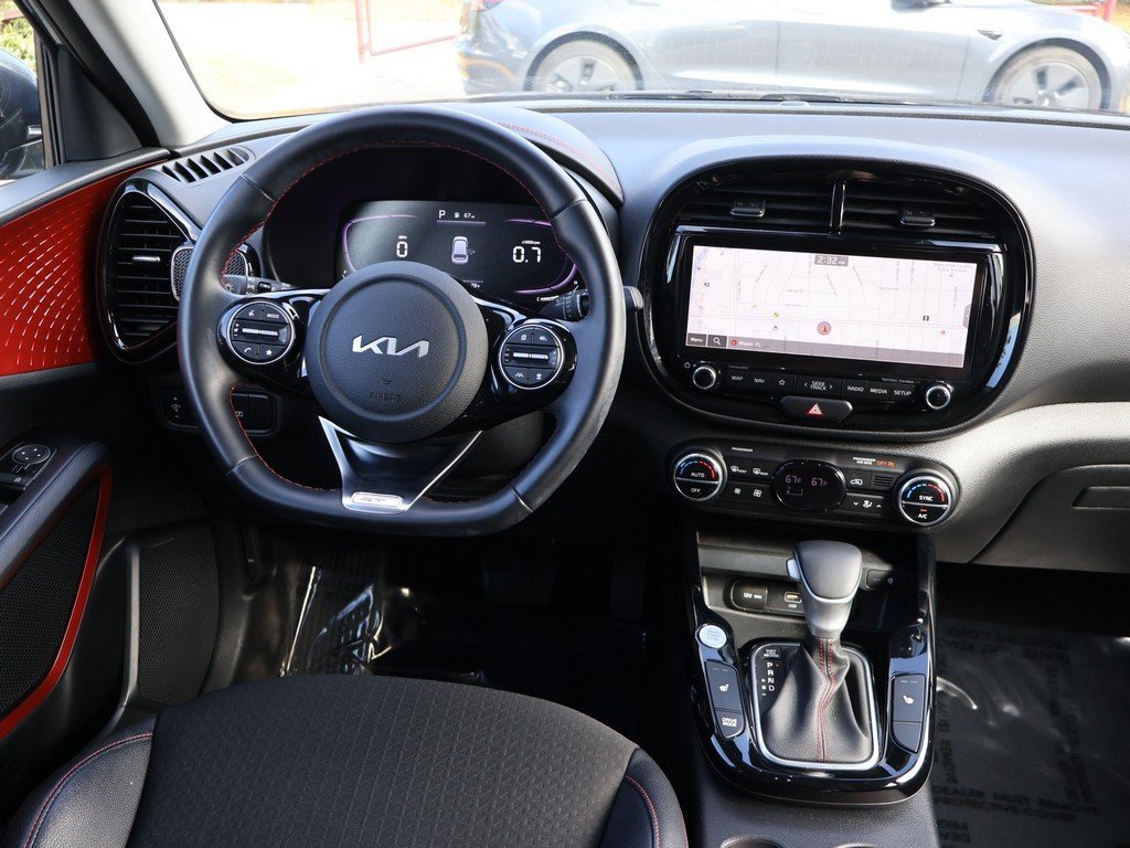 Used 2023 Kia Soul GT-Line w/ GT-Line Technology Package image 36