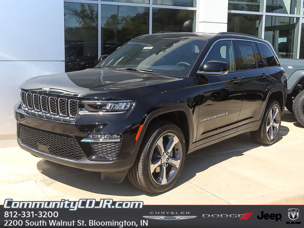 New 2025 Jeep Grand Cherokee Limited image 2