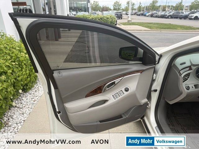 Used 2011 Buick LaCrosse CXL w/ Luxury Package FWD image 16
