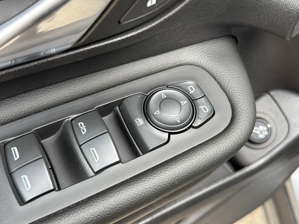 Used 2024 GMC Terrain AT4 AWD/4WD image 25