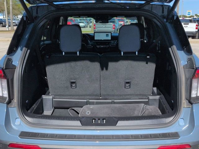 Certified 2025 Ford Explorer ST image 13