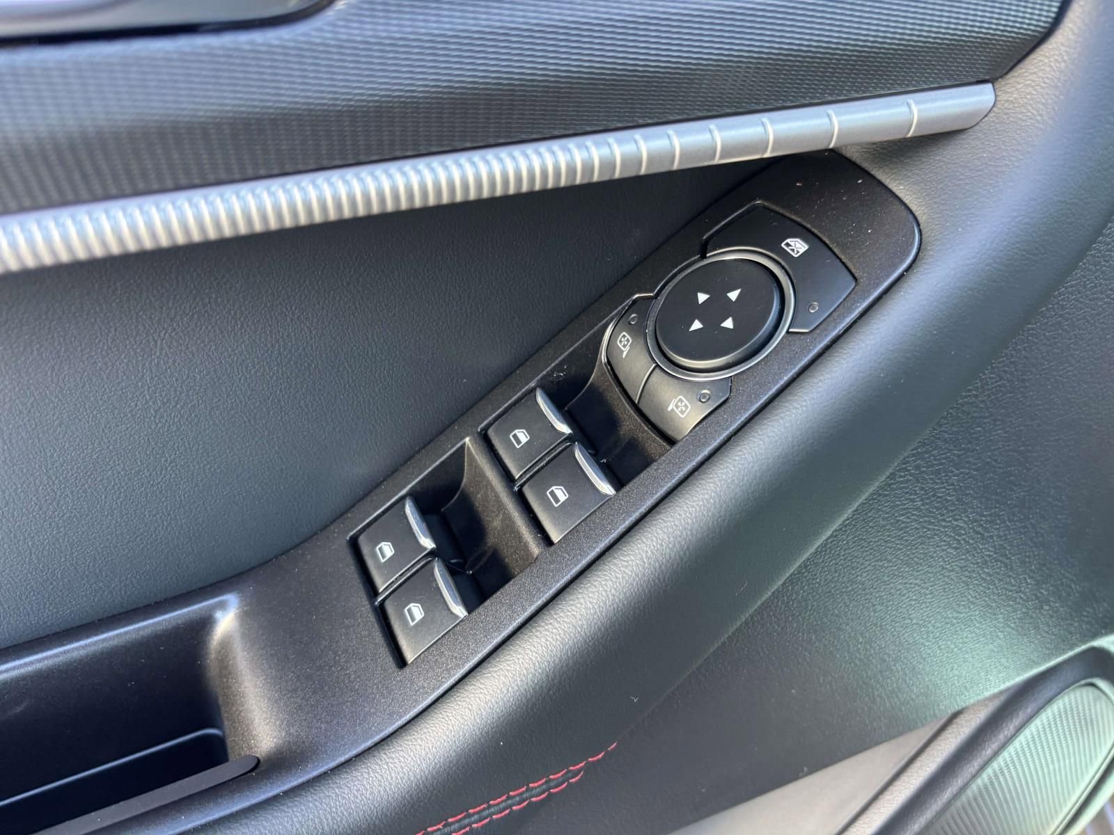 New 2026 Ford Explorer ST-Line w/ ST-Line Street Pack image 13