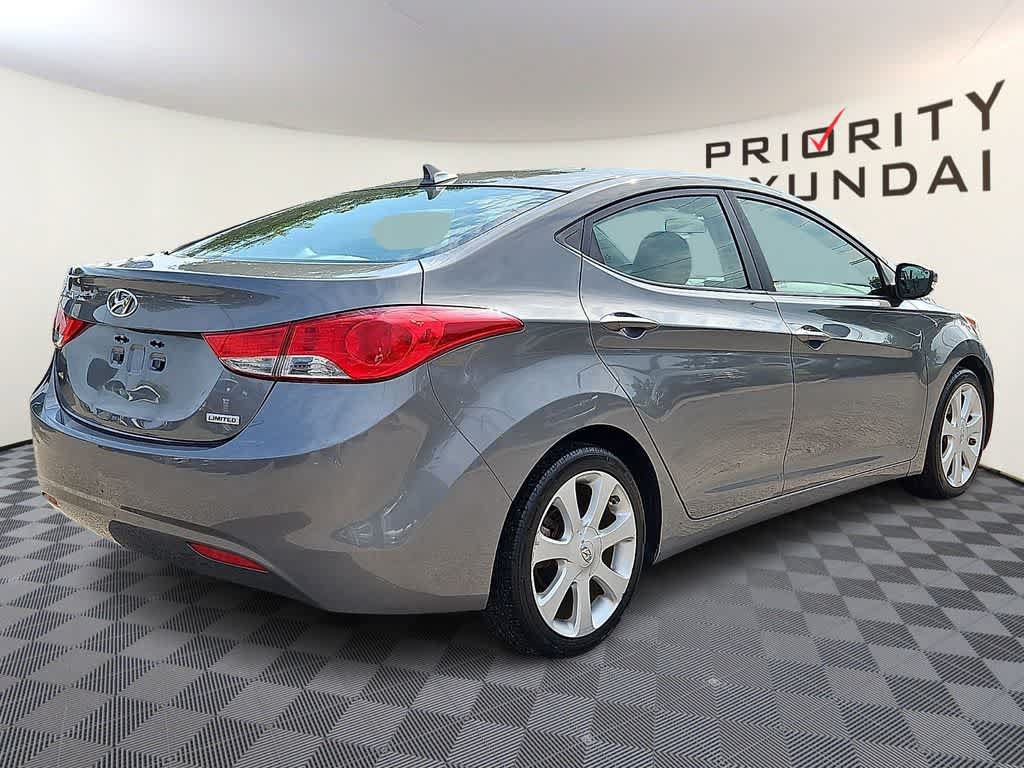 Used 2013 Hyundai Elantra Limited FWD image 4