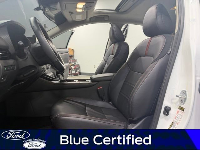 Used 2025 Nissan Sentra SR w/ SR Premium Package FWD image 20