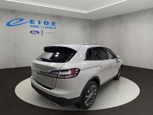 Certified 2023 Lincoln Nautilus Reserve w/ Equipment Group 201A AWD/4WD image 10