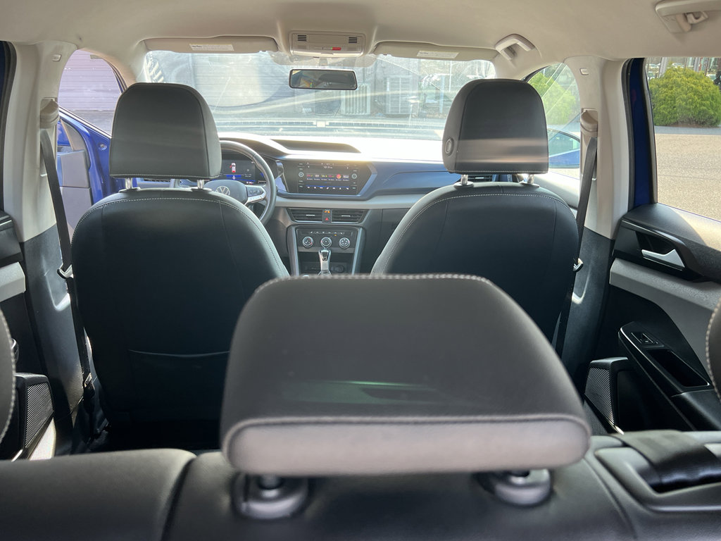 Used 2022 Volkswagen Taos SE image 13