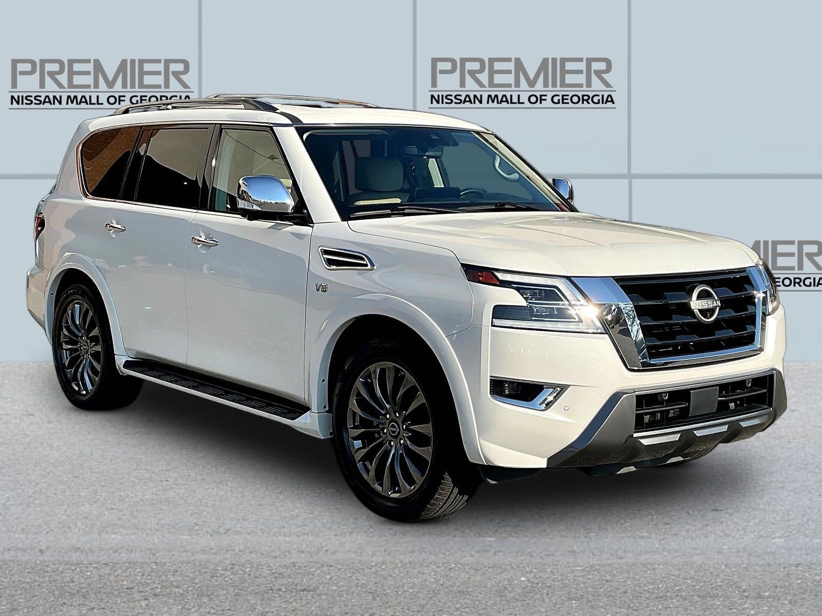 Certified 2022 Nissan Armada Platinum w/ Captain's Chairs Package RWD image 3