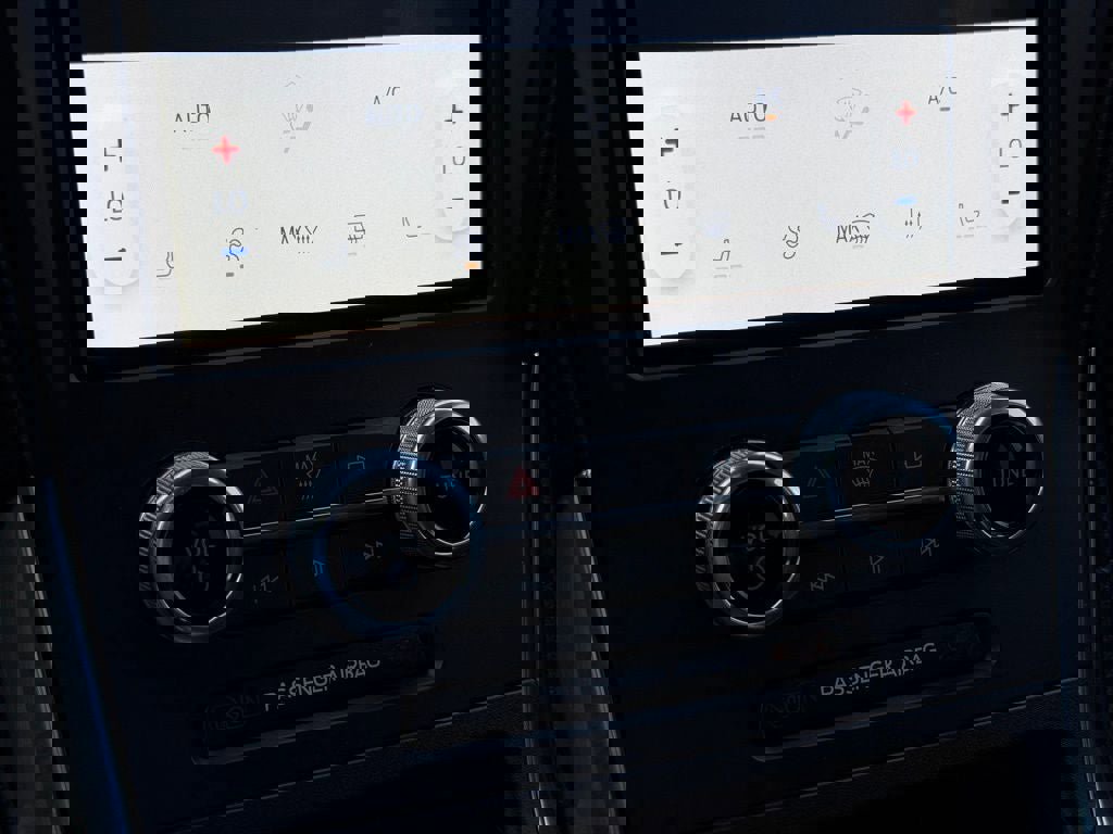 Certified 2022 Ford Edge ST image 11