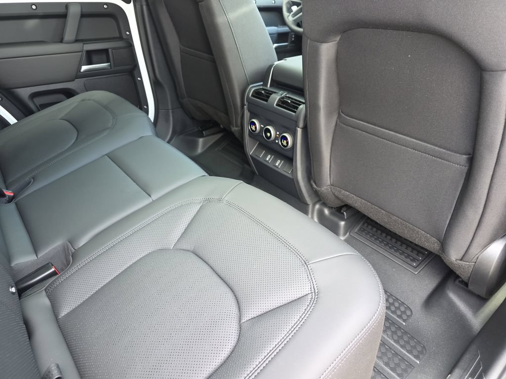New 2026 Land Rover Defender 110 S AWD/4WD image 11