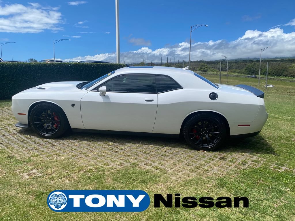 Used 2016 Dodge Challenger SRT Hellcat RWD image 4