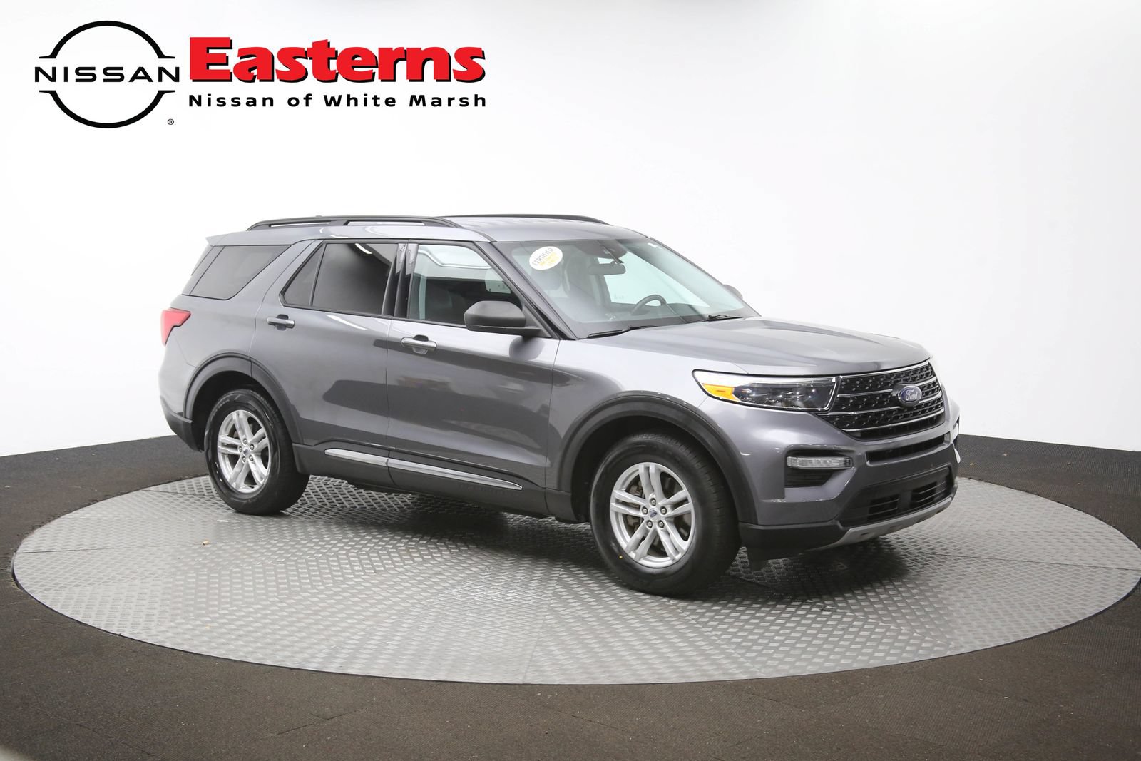 Used 2023 Ford Explorer XLT w/ Equipment Group 202A RWD image 48