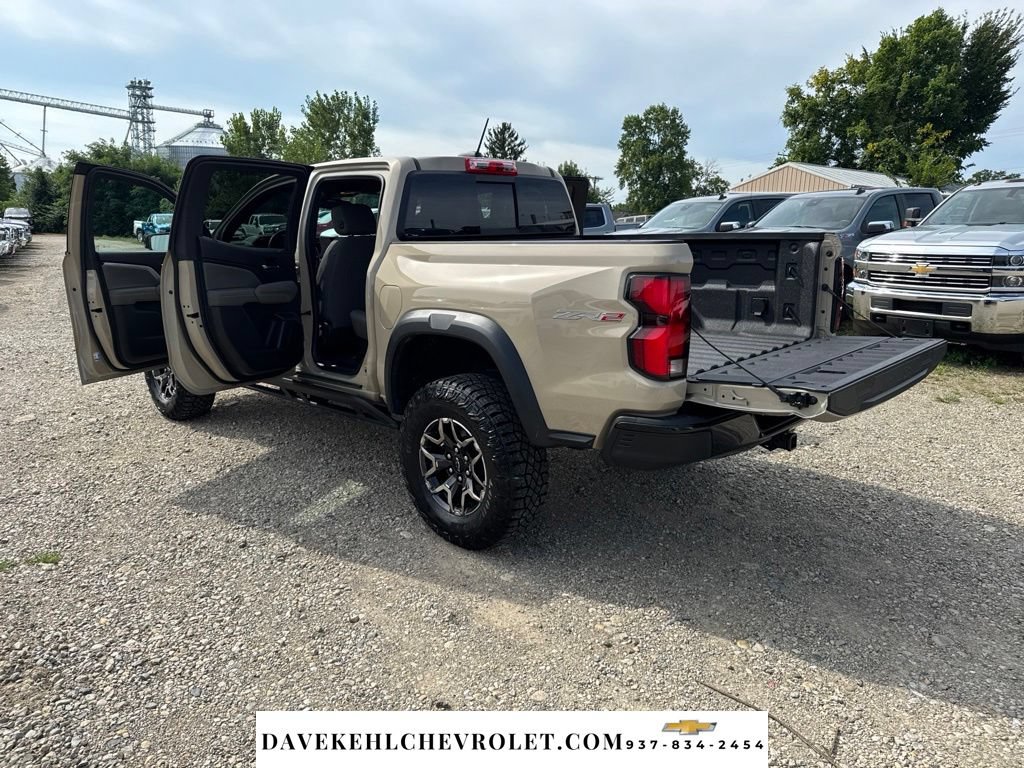 Used 2024 Chevrolet Colorado ZR2 AWD/4WD image 25