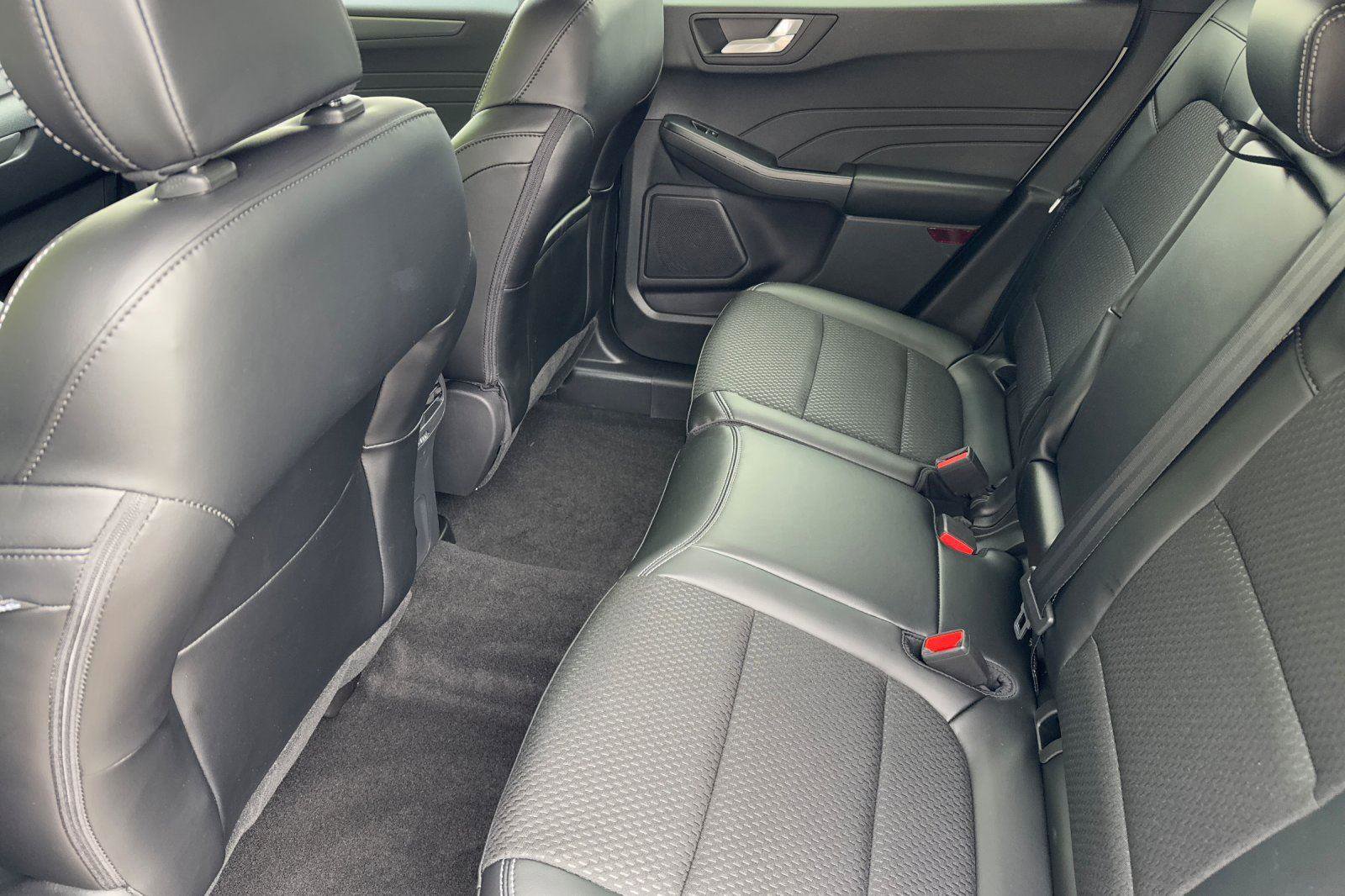 New 2025 Ford Escape PHEV image 9