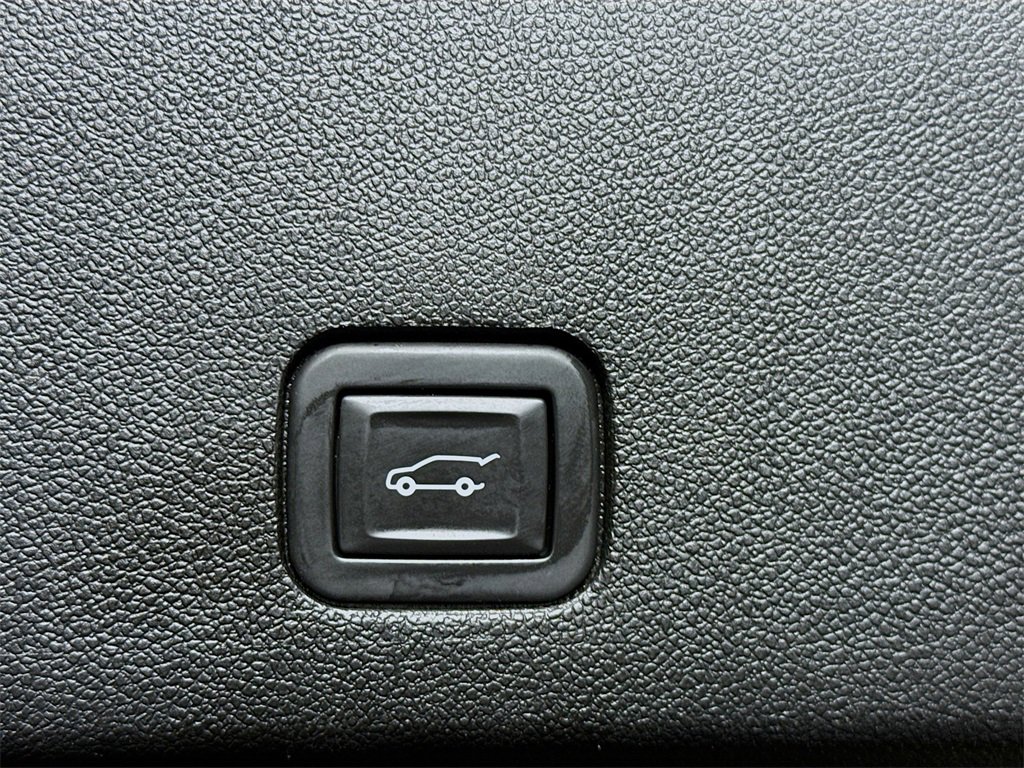 Used 2020 Cadillac XT6 Premium Luxury w/ Platinum Package image 29